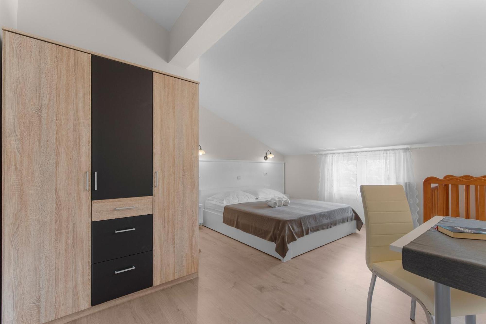 Villa Hope - Apartments With Shared Pool Poreč Rum bild