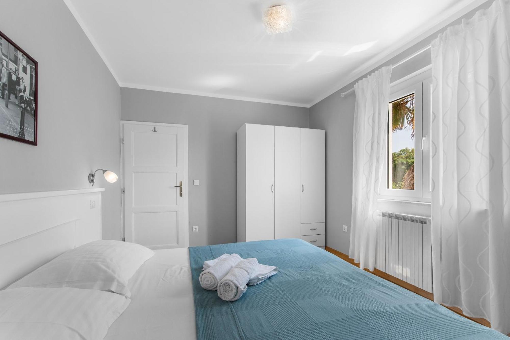 Villa Hope - Apartments With Shared Pool Poreč Rum bild