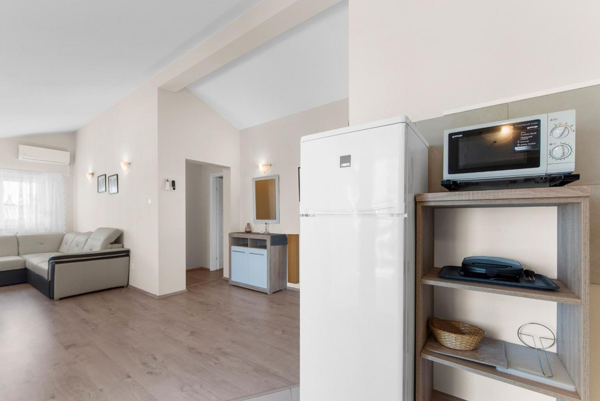 Villa Hope - Apartments With Shared Pool Poreč Rum bild
