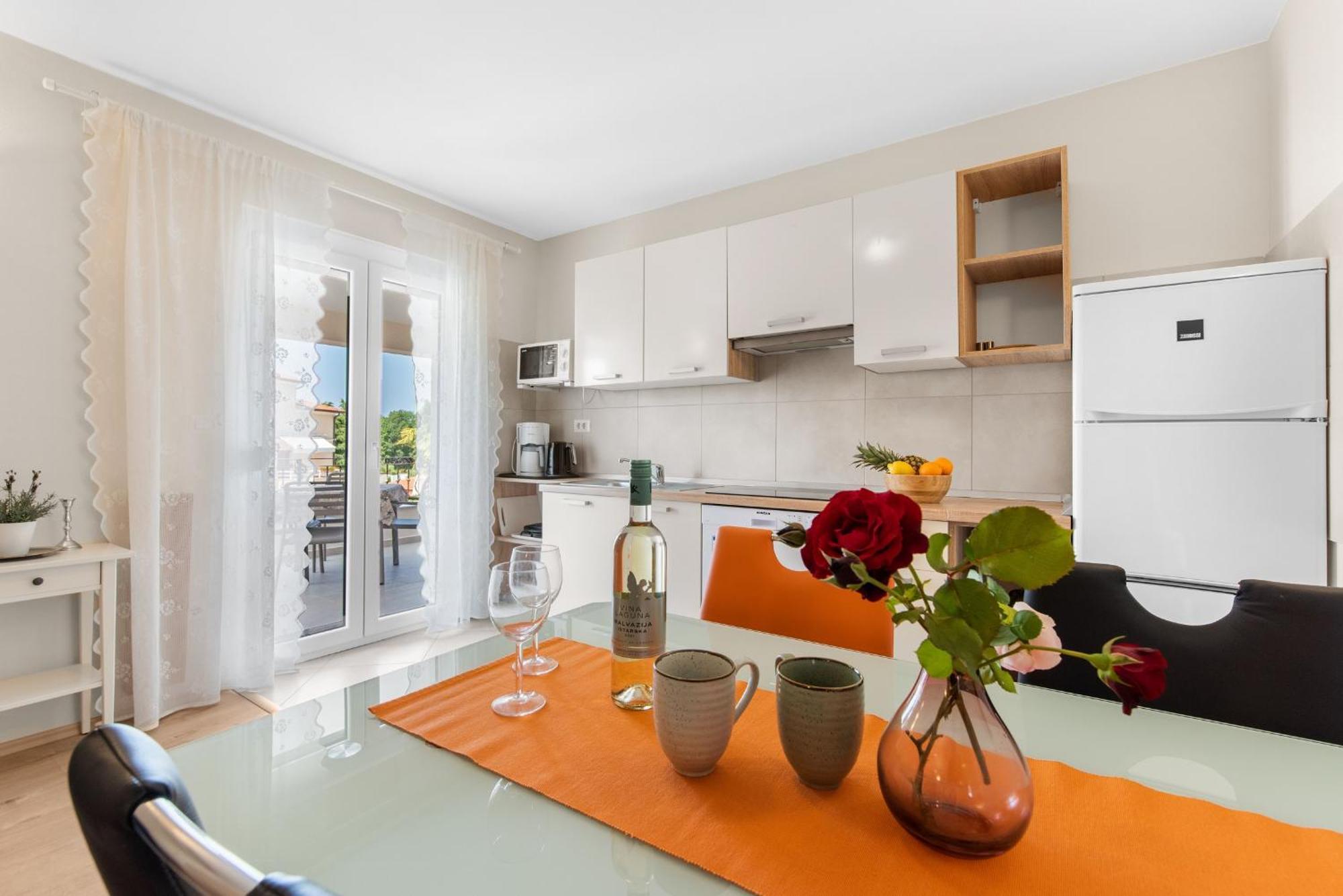 Villa Hope - Apartments With Shared Pool Poreč Rum bild