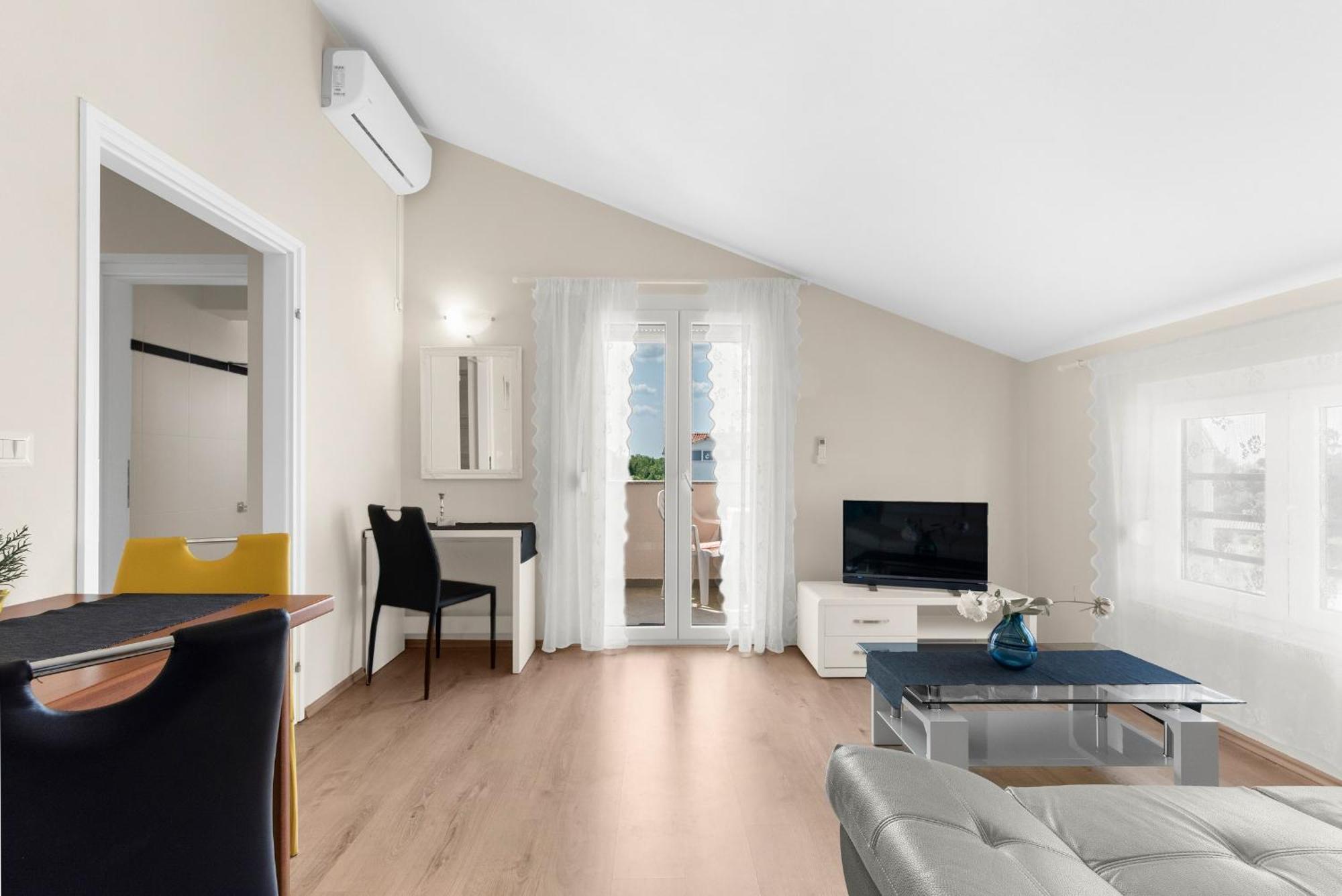 Villa Hope - Apartments With Shared Pool Poreč Rum bild