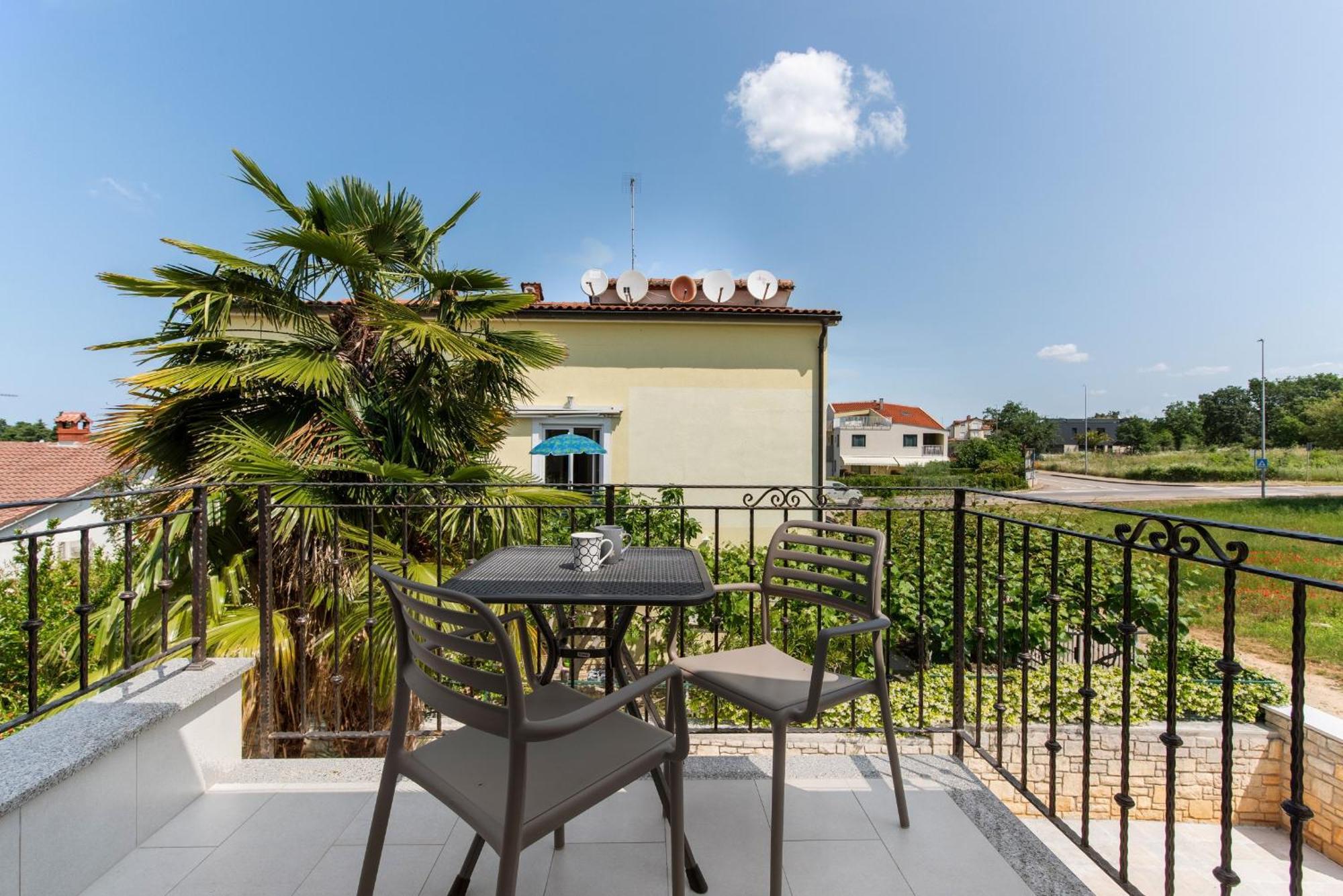 Villa Hope - Apartments With Shared Pool Poreč Rum bild